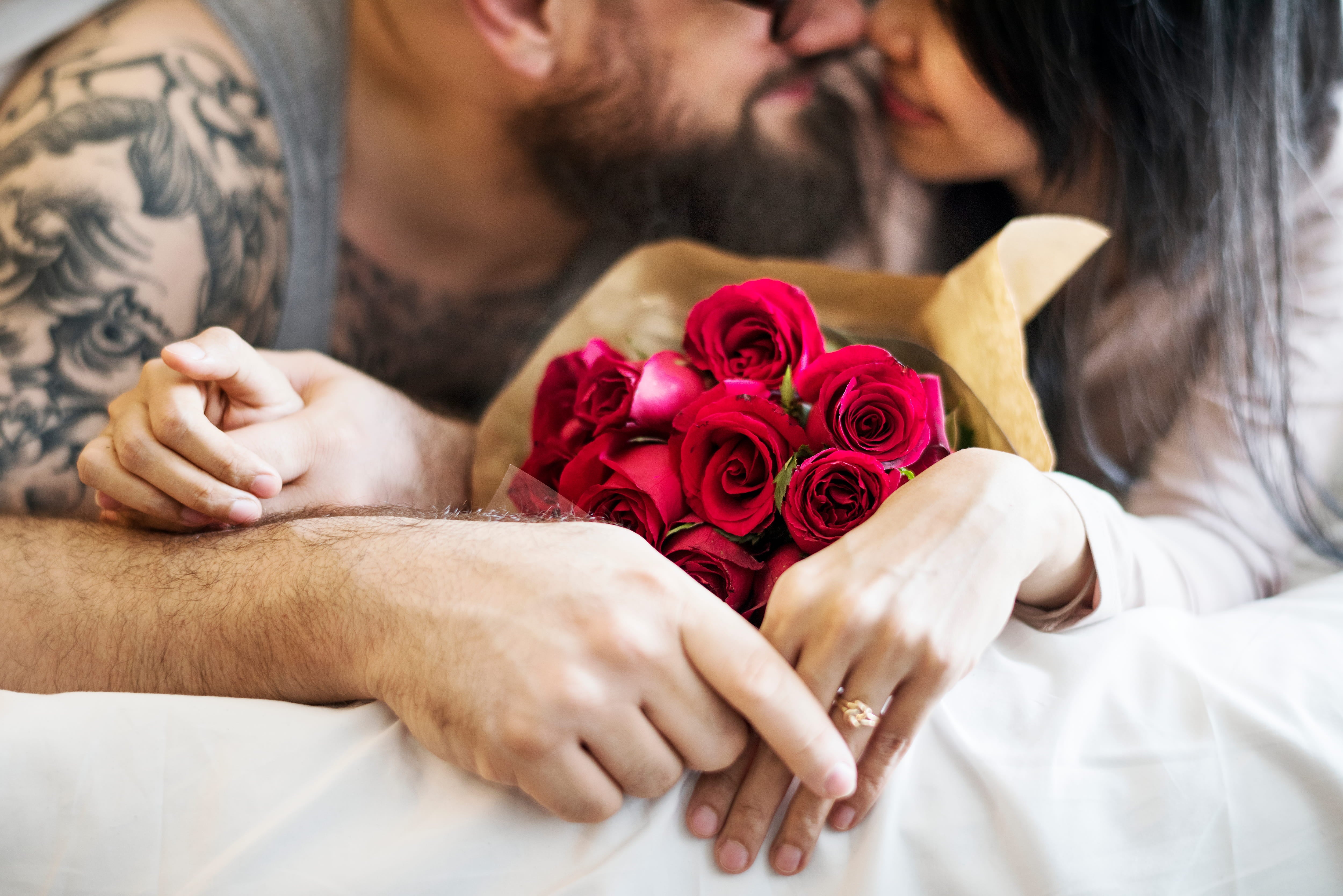 Best Sexy Gifts for Couples Who Want More Than Just Roses Leezu's